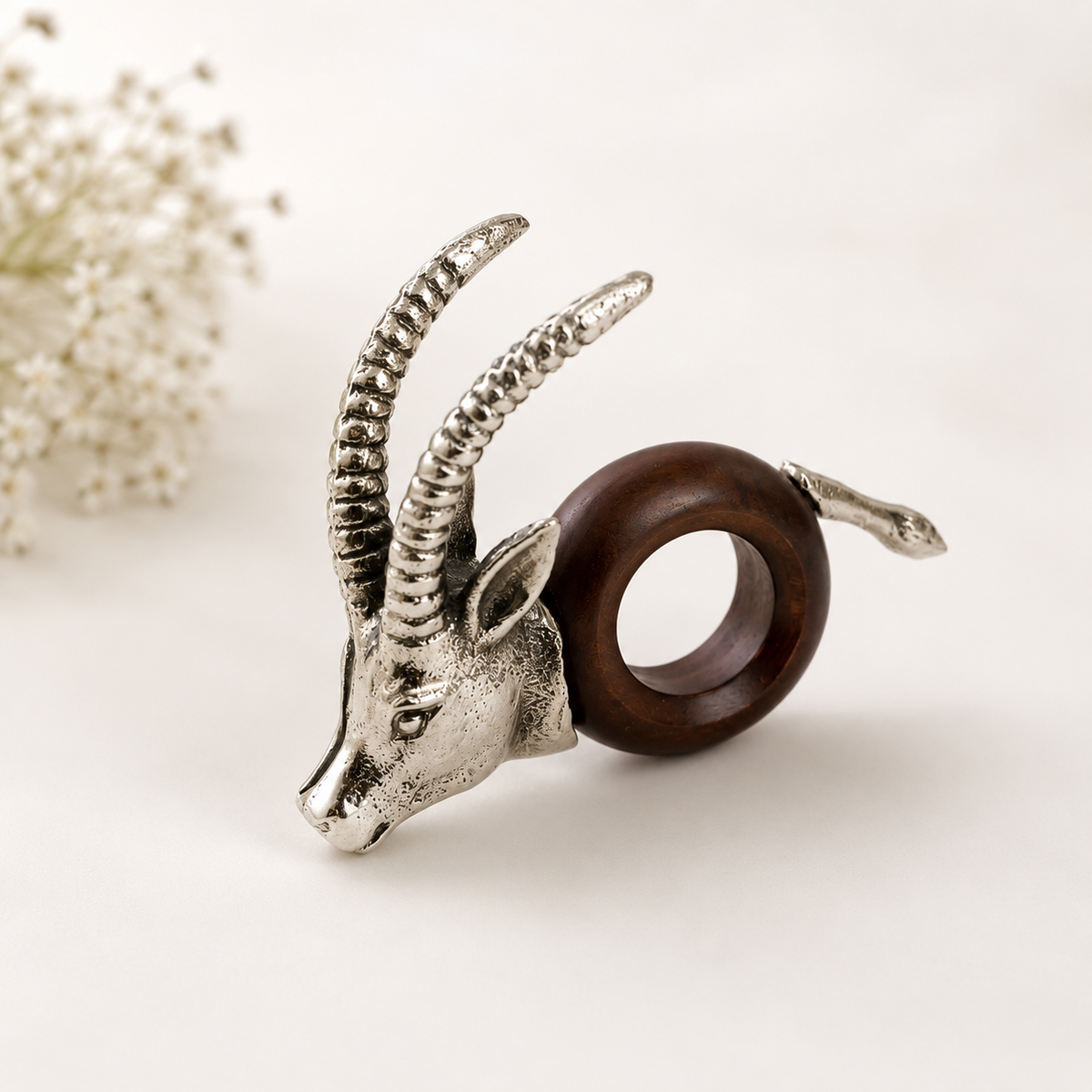 ANIMAL IN WOODS NAPKIN RINGS